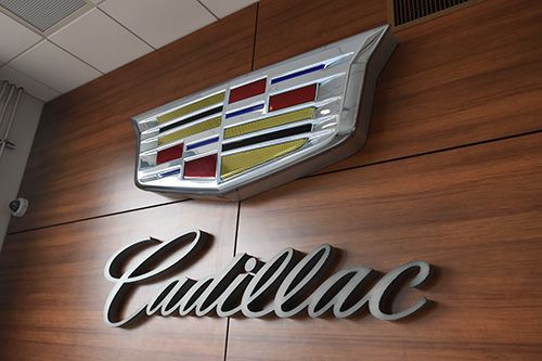 cadillac-dimensional-signs
